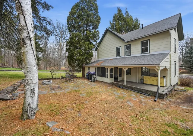 Homes for sale in Holyoke, MA | 1177 Northampton St, Holyoke, MA 01040 | MLS# 73495803