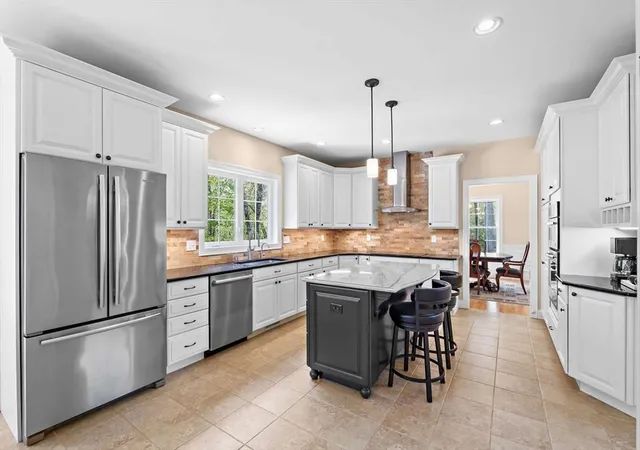 Homes for sale in Westford, MA | 3 Notch Dr, Westford, MA 01886 | MLS# 73531386