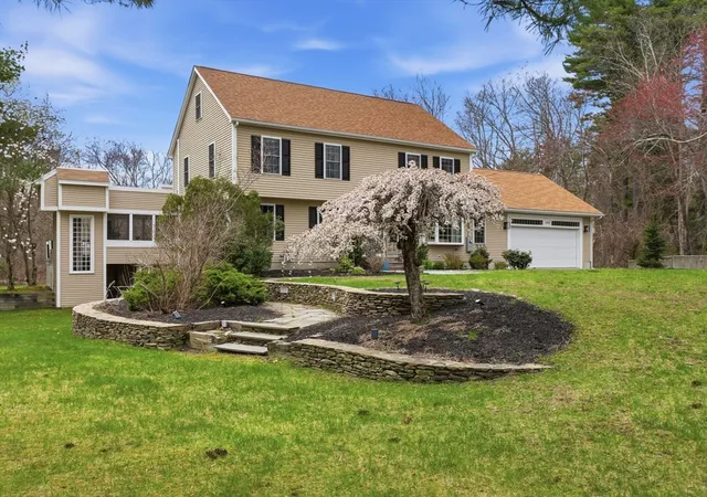 Homes for sale in Andover, MA | 109 Gould Rd, Andover, MA 01810 | MLS# 73509089