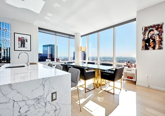 2nd image of 1 Franklin St #4110, Boston, MA 02110 | MLS# 73535069