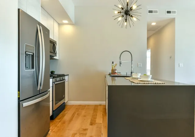 Homes for sale in Chelsea, MA | 87 Parker St, Chelsea, MA 02150 | Houzeo