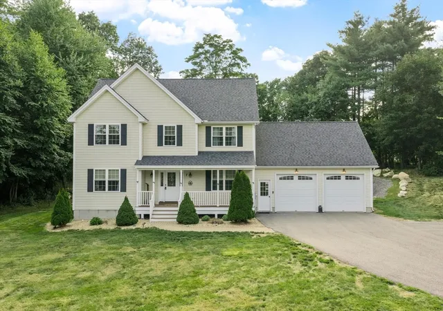 1st image of 7 Richards Way, Lunenburg, MA 01462 | MLS# 73560812