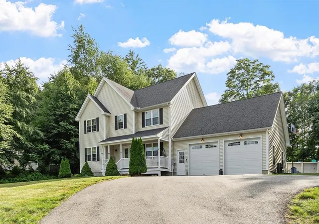 2nd image of 7 Richards Way, Lunenburg, MA 01462 | MLS# 73560812