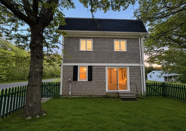 3rd image of 98 Ebony St, Fairhaven, MA 02719 | MLS# 73527962