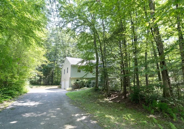 Photo 2 of Single family home for sale at 611 Henshaw St, Rochdale, MA 01542 | MLS# 73564413 | Listing updated on 2026-09-14