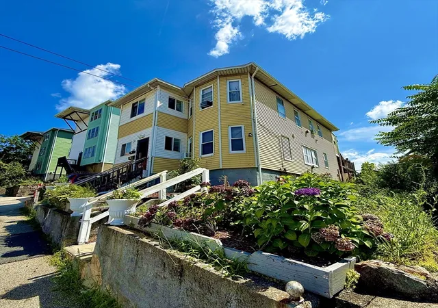 Photo 3 of Multi family home for sale at 58 Gage St, Worcester, MA 01605 | MLS# 73568096 | Listing updated on 2026-09-04