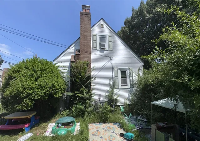 4th image of 115 Eastwood Circuit, West Roxbury, MA 02132 | MLS# 73553621