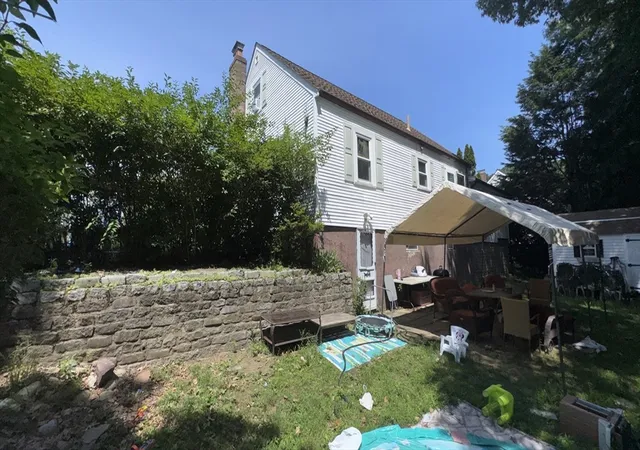 5th image of 115 Eastwood Circuit, West Roxbury, MA 02132 | MLS# 73553621