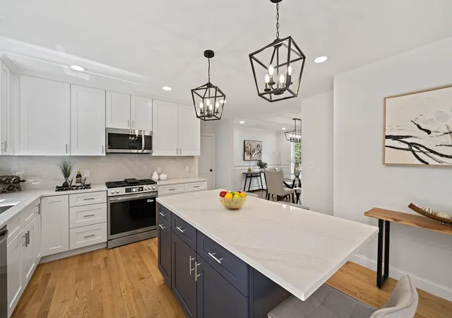 Photo 3 of Single family home for sale at 4 Clarendon Circle, Holbrook, MA 02343 | MLS# 73567851 | Listing updated on 2026-09-17