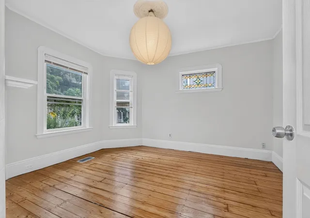 Listing Photo 4 - Condo for sale in building located at 29-31 Victoria St, Somerville, MA 01104