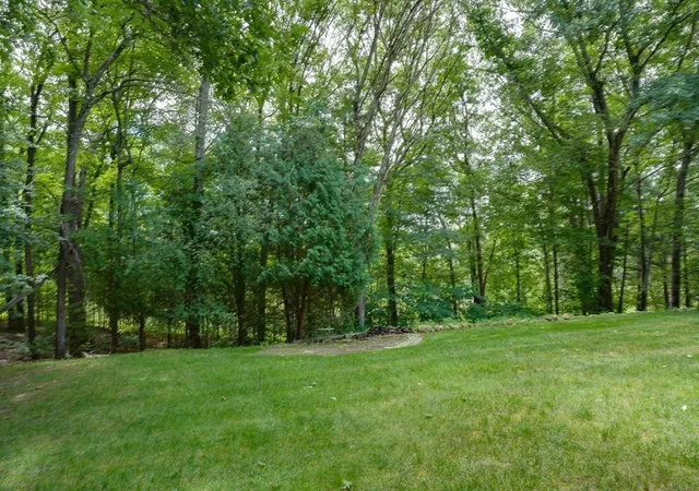 Photo 4 of Sale Pending at 7 Daniels Rd, Mendon, MA 01756 | MLS# 73560296 | Listing updated on 2026-08-22