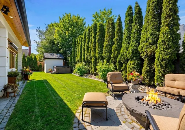 35th image of 581 Saw Mill Brook Parkway, Newton Center, MA 02459 | MLS# 73504586