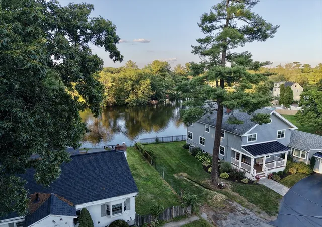 2nd image of 2 Colonial Road, Lynnfield, MA 01940 | MLS# 73567598