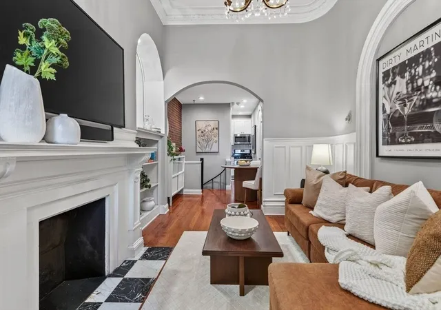 Photo 3 of Condo for sale at 103 Beacon St #1, Boston, MA 02116 | MLS# 73566852 | Listing updated on 2026-10-02