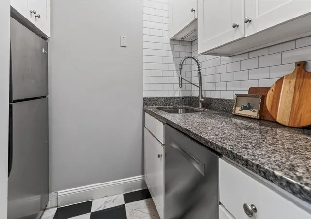 Listing Photo 5 - Condo for sale in building located at 103 Beacon St, Boston, MA 02116 - Unit #1