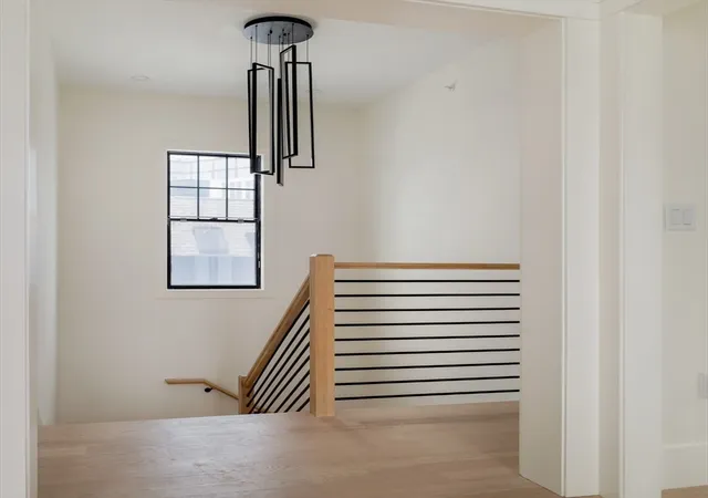 2nd image of 387 Norfolk St #3, Cambridge, MA 02139 | MLS# 73529824