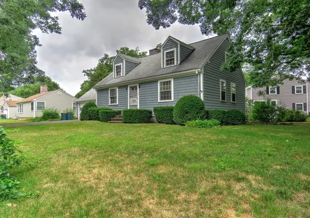 2nd image of 56 Brookfield Rd, Abington, MA 02351 | MLS# 73553403