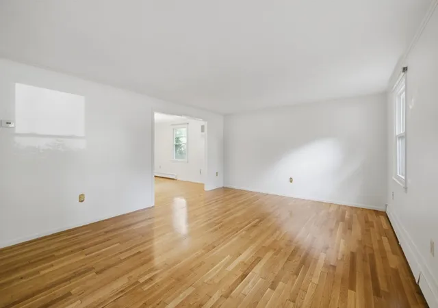 4th image of 101 Winter Street, Lexington, MA 02420 | MLS# 73549508