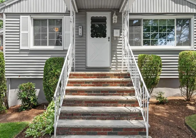 2nd image of 18 Quebec Ct, Lynn, MA 01905 | MLS# 73551584