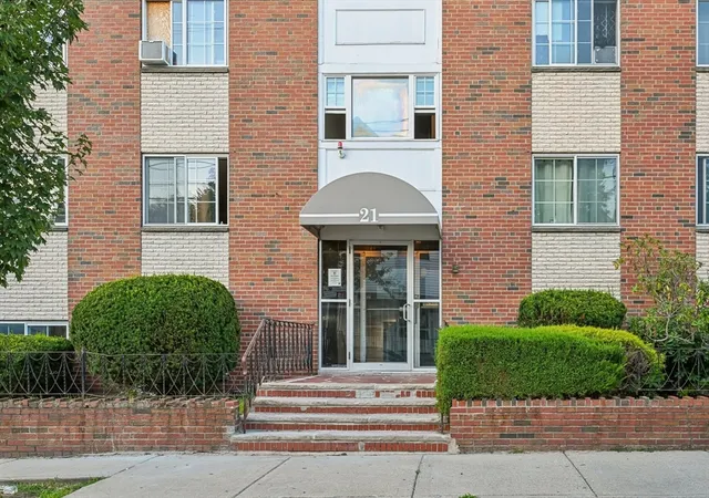 Photo 3 of Condo for sale at 21 Staples Ave #23, Everett, MA 02149 | MLS# 73569338 | Listing updated on 2026-08-31