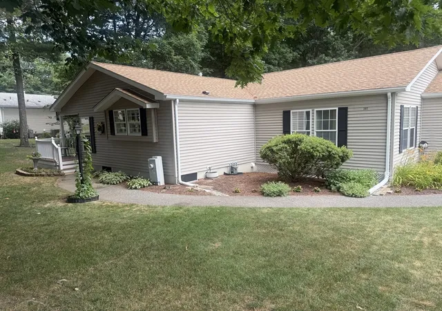 29th image of 307 Blueberry Circle, Middleboro, MA 02346 | MLS# 73550717