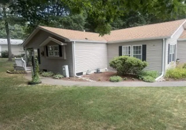 3rd image of 307 Blueberry Circle, Middleboro, MA 02346 | MLS# 73550717