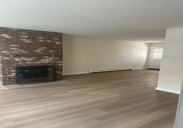 4th image of 33 Denmark St #33, Worcester, MA 01605 | MLS# 73452084
