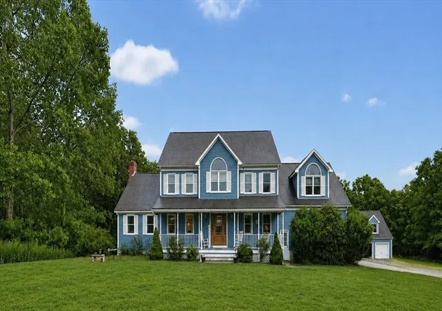 Homes for sale in Plainville, MA | 24 Rhodes St, Plainville, MA 02762 | MLS# 73540859