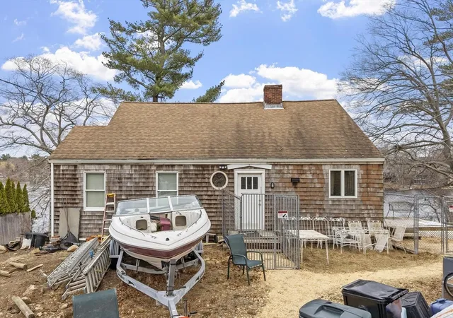 2nd image of 224 Echo Cove Road, South Hamilton, MA 01982 | MLS# 73493610