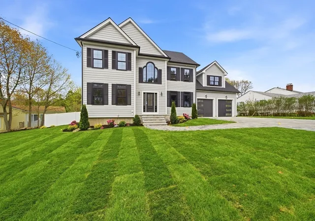 Photo 3 of Mansion for sale at 23 Day Cir, Woburn, MA 01801 | MLS# 73509506 | Listing updated on 2026-09-11