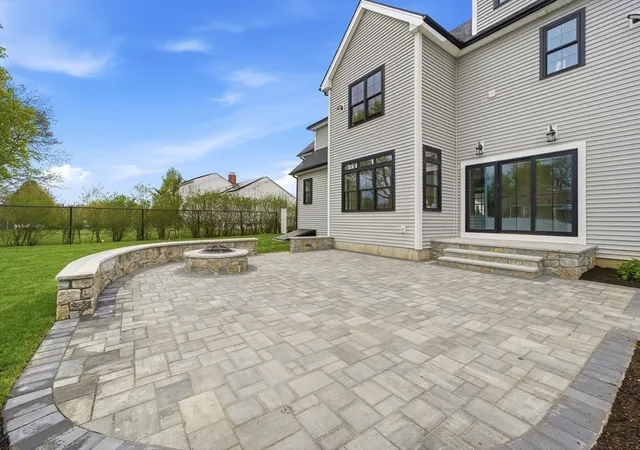 Photo 3 of Single family home for sale at 23 Day Cir, Woburn, MA 01801 | MLS# 73509506 | Listing updated on 2026-09-11