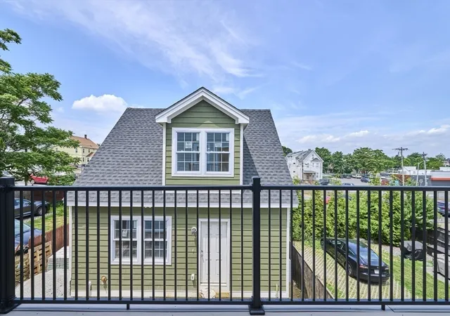 2nd image of 17 Macarthur St, Somerville, MA 02145