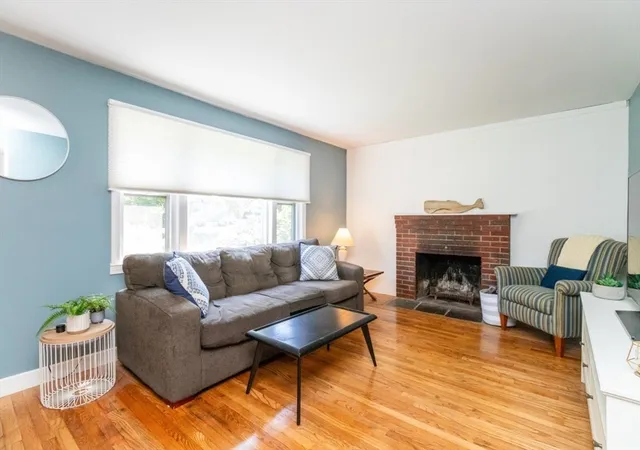 3rd image of 46 Conlyn Avenue, Franklin, MA 02038 | MLS# 73556156