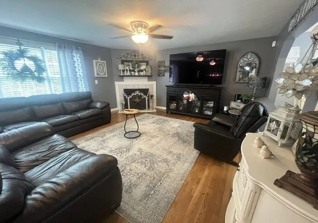 2nd image of 49 Richmond Rd, Assonet, MA 02702 | MLS# 73553388