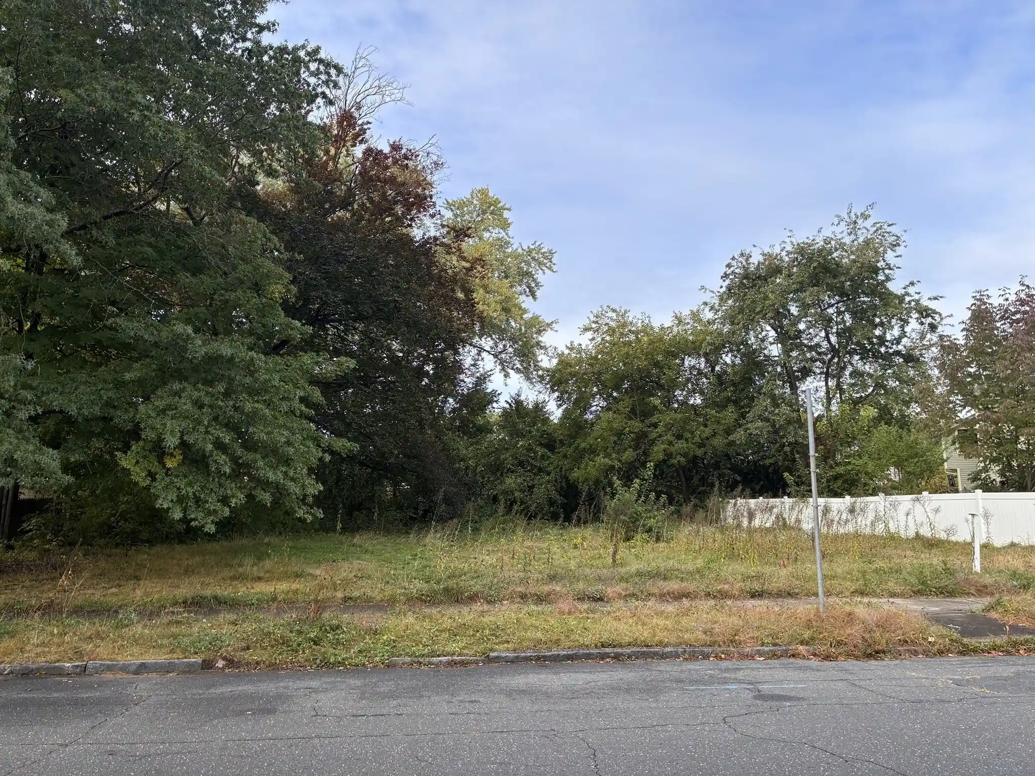 Photo 1 of Land for sale at 0 Buckingham St, Springfield, MA 01109 | MLS# 73590997 | Listing updated on 2026-10-18