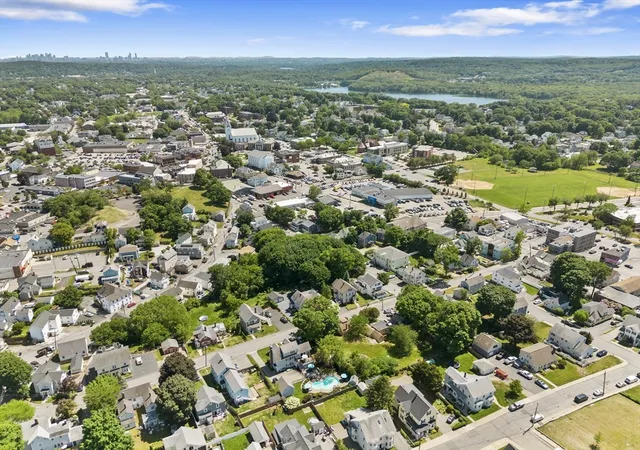 Homes for sale in Woburn, MA | 25 Franklin St, Woburn, MA 01801 | Houzeo