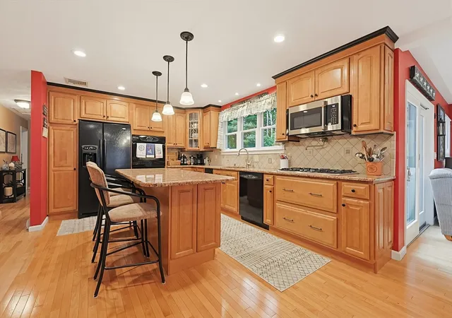 Homes for sale in Lynnfield, MA | 5 Otter Pond Road, Lynnfield, MA 01940 | MLS# 73531659