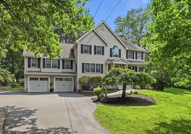 2nd image of 112 Aldrich Rd, Wilmington, MA 01887 | MLS# 73554773
