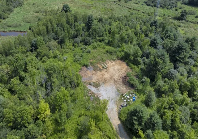 15th image of 11 Old West Brookfield Rd, North Brookfield, MA 01535 | MLS# 73564737