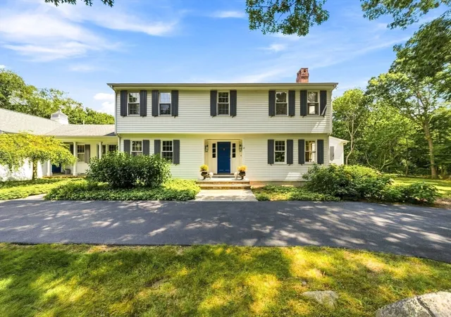1st image of 8 W Rockland Farm, South Dartmouth, MA 02748 | MLS# 73563813
