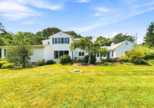 Photo 3 of Sale Pending at 8 W Rockland Farm, South Dartmouth, MA 02748 | MLS# 73563813 | Listing updated on 2026-09-22