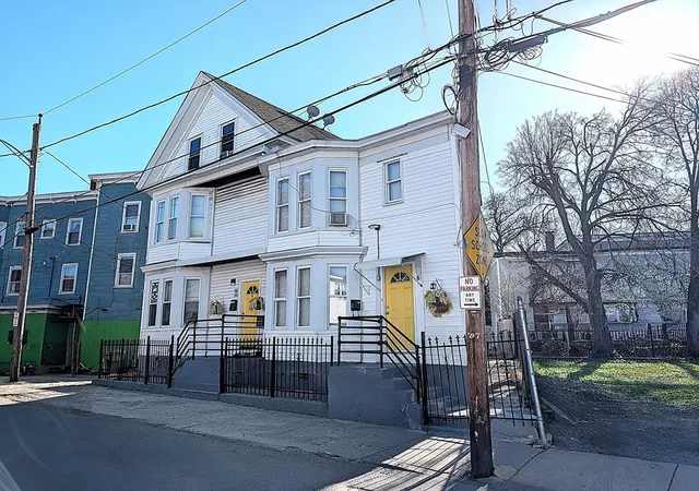 5th image of 4-6 Chelmsford St, Lawrence, MA 01841 | MLS# 73518875
