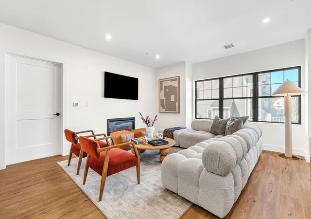 2nd image of 20 Audubon Way #309, Canton, MA 02021 | MLS# 73569458