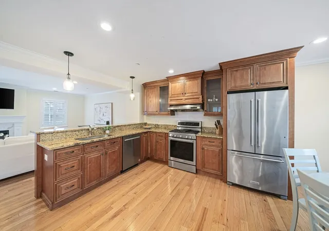 Homes for sale in Braintree, MA | 205 Elm St #9, Braintree, MA 02184 | MLS# 73546904