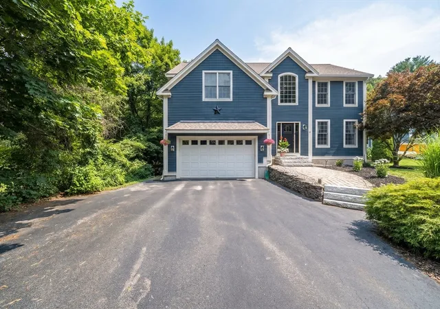 Photo 1 of Single family home for sale at 25 Essex St, Middleton, MA 01949 | MLS# 73561765 | Listing updated on 2026-09-10