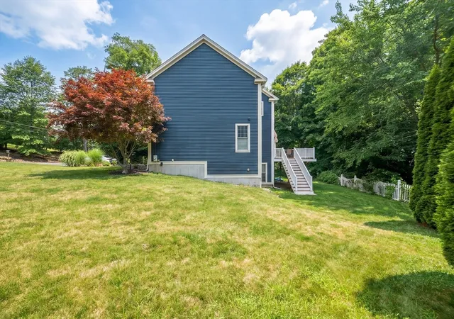 Photo 4 of Single family home for sale at 25 Essex St, Middleton, MA 01949 | MLS# 73561765 | Listing updated on 2026-09-10