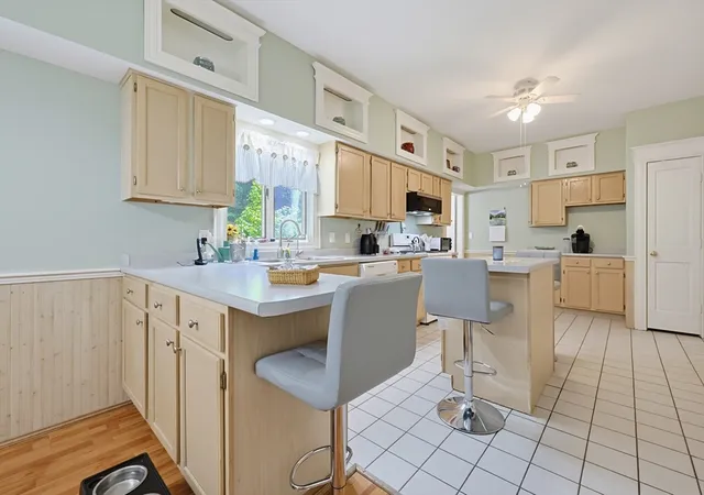 5th image of 80 Pearl St, Middleboro, MA 02346 | MLS# 73539985