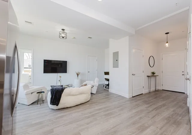 2nd image of 92 94 George St #203, Roxbury, MA 02119 | MLS# 73543890