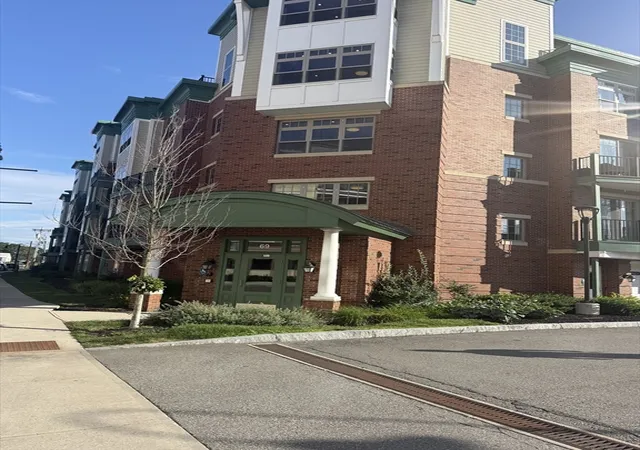 1st image of 69 Foundry St #513, Wakefield, MA 01880 | MLS# 73559673