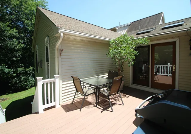 5th image of 10 Patriot Ln, Whitman, MA 02382 | MLS# 73565481
